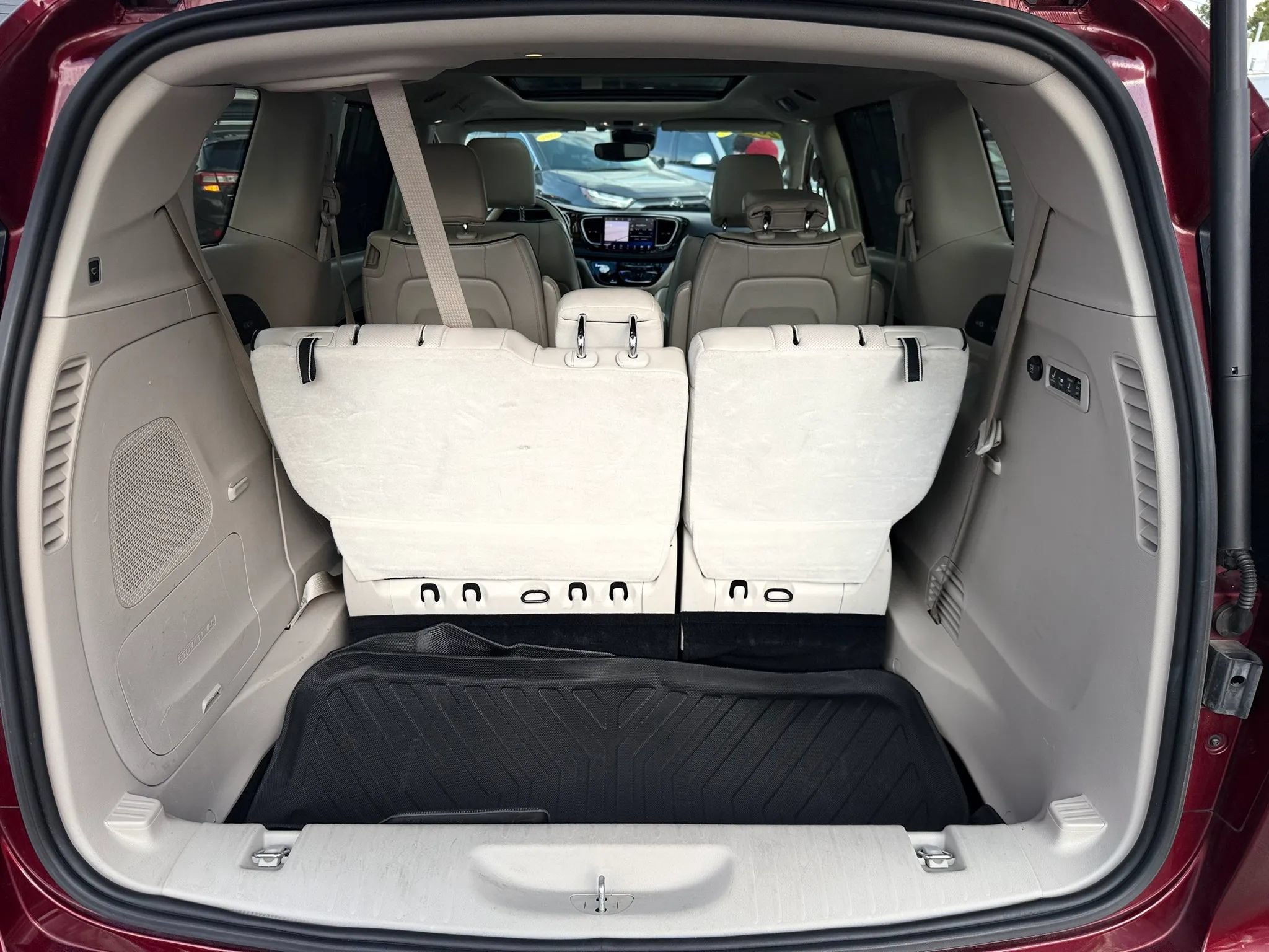 Used 2021 Chrysler Pacifica Limited w/ Premium & Safety Sphere Group AWD/4WD image 22