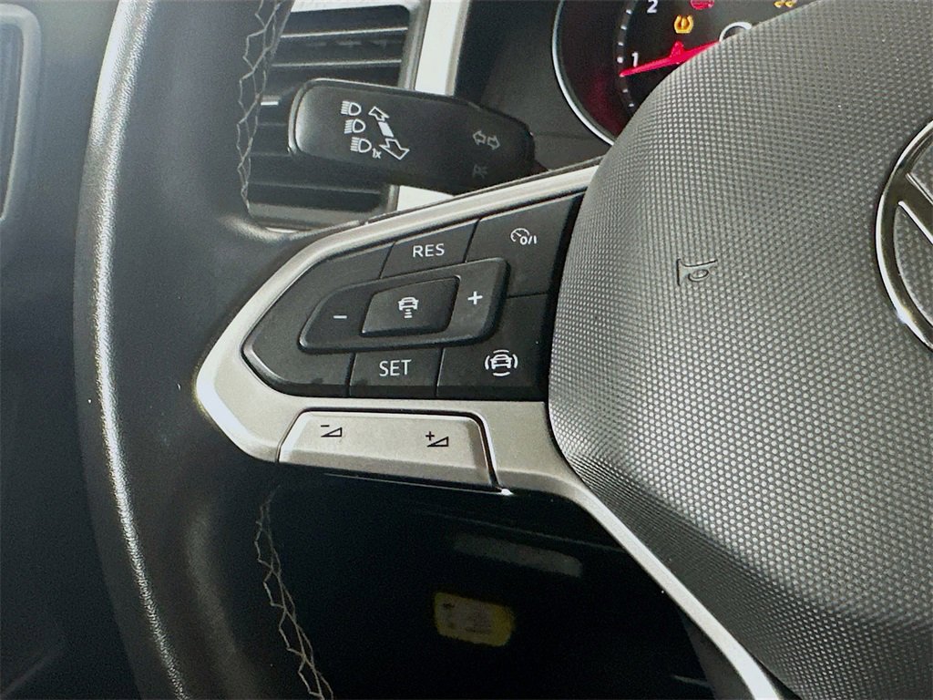 Used 2021 Volkswagen Atlas SE image 25