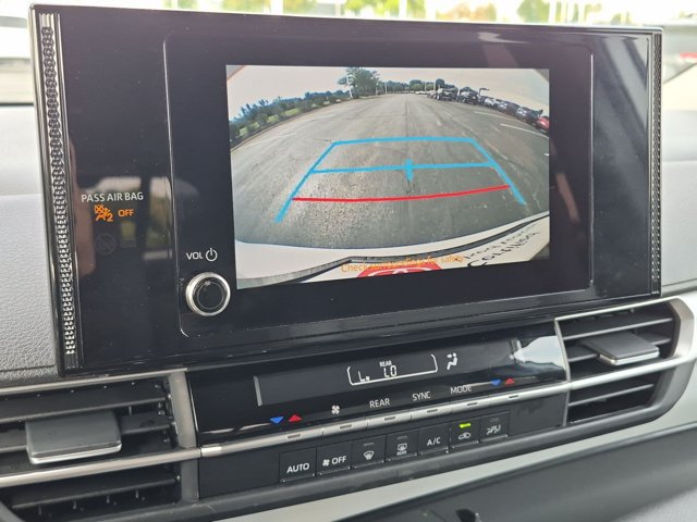 Certified 2026 Toyota Sienna LE FWD image 13