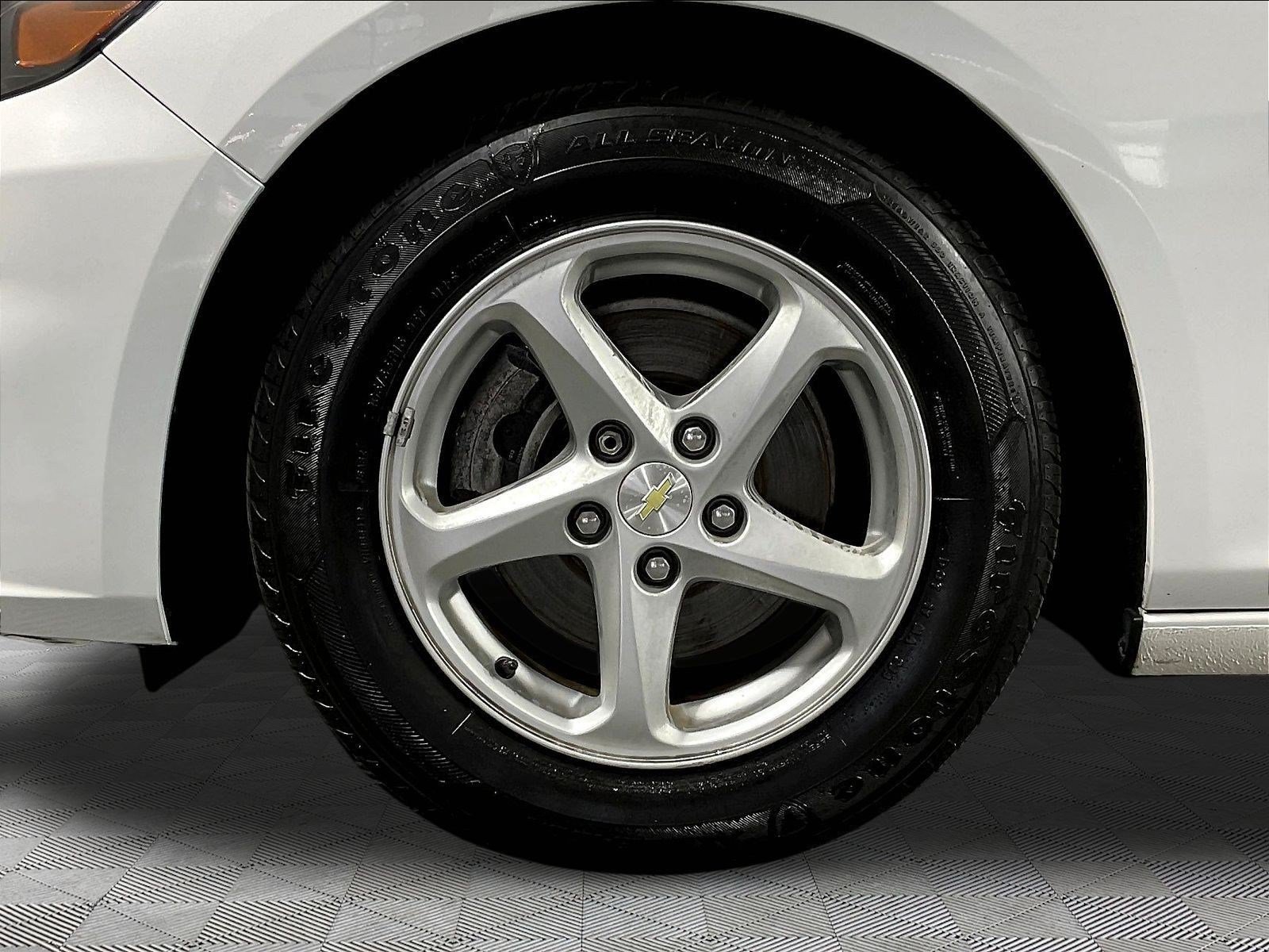 Used 2018 Chevrolet Malibu LS FWD image 33