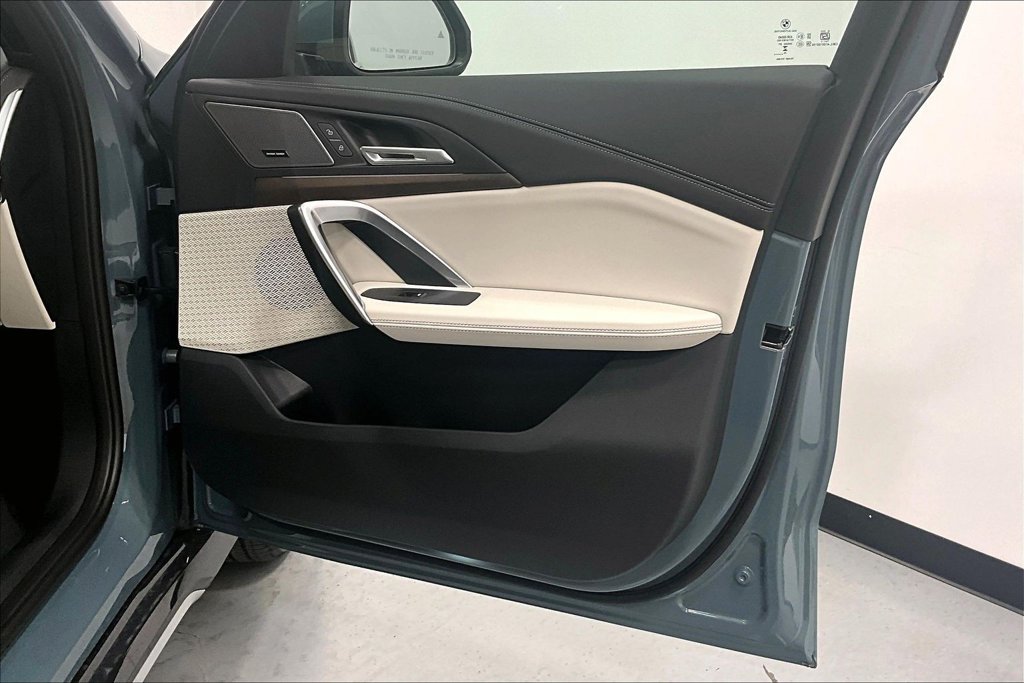 New 2027 BMW X1 xDrive28i AWD/4WD image 10