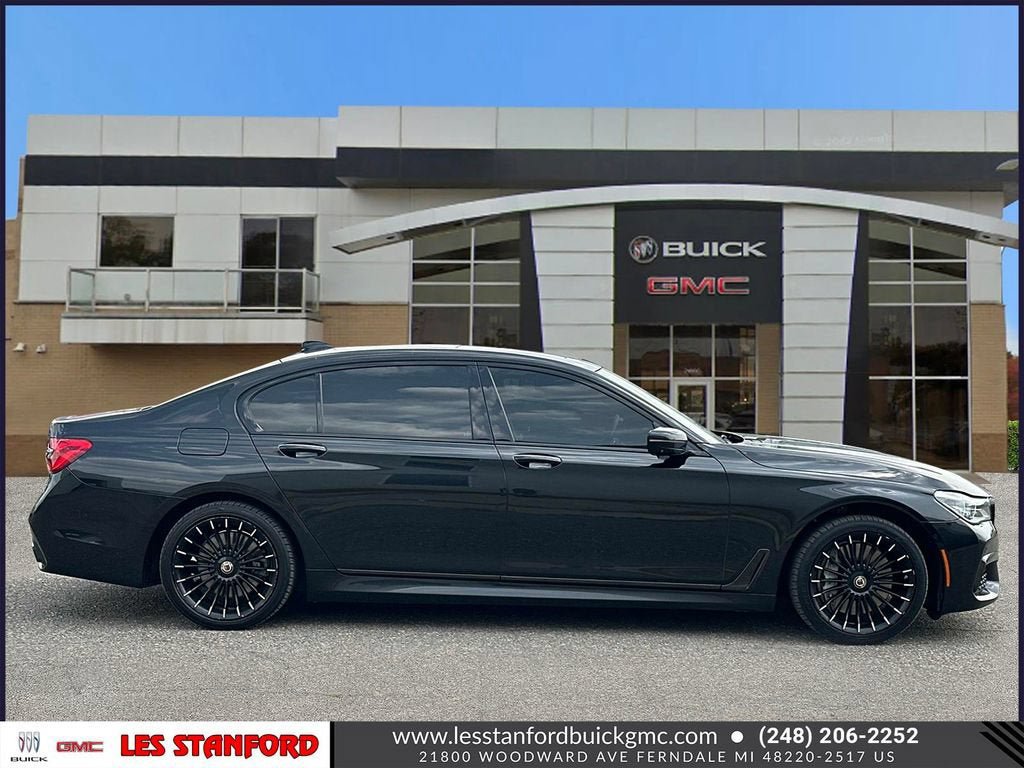 Used 2019 BMW 750i xDrive w/ M Sport Package AWD/4WD image 7