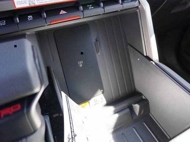 New 2025 Toyota Tundra Limited image 28