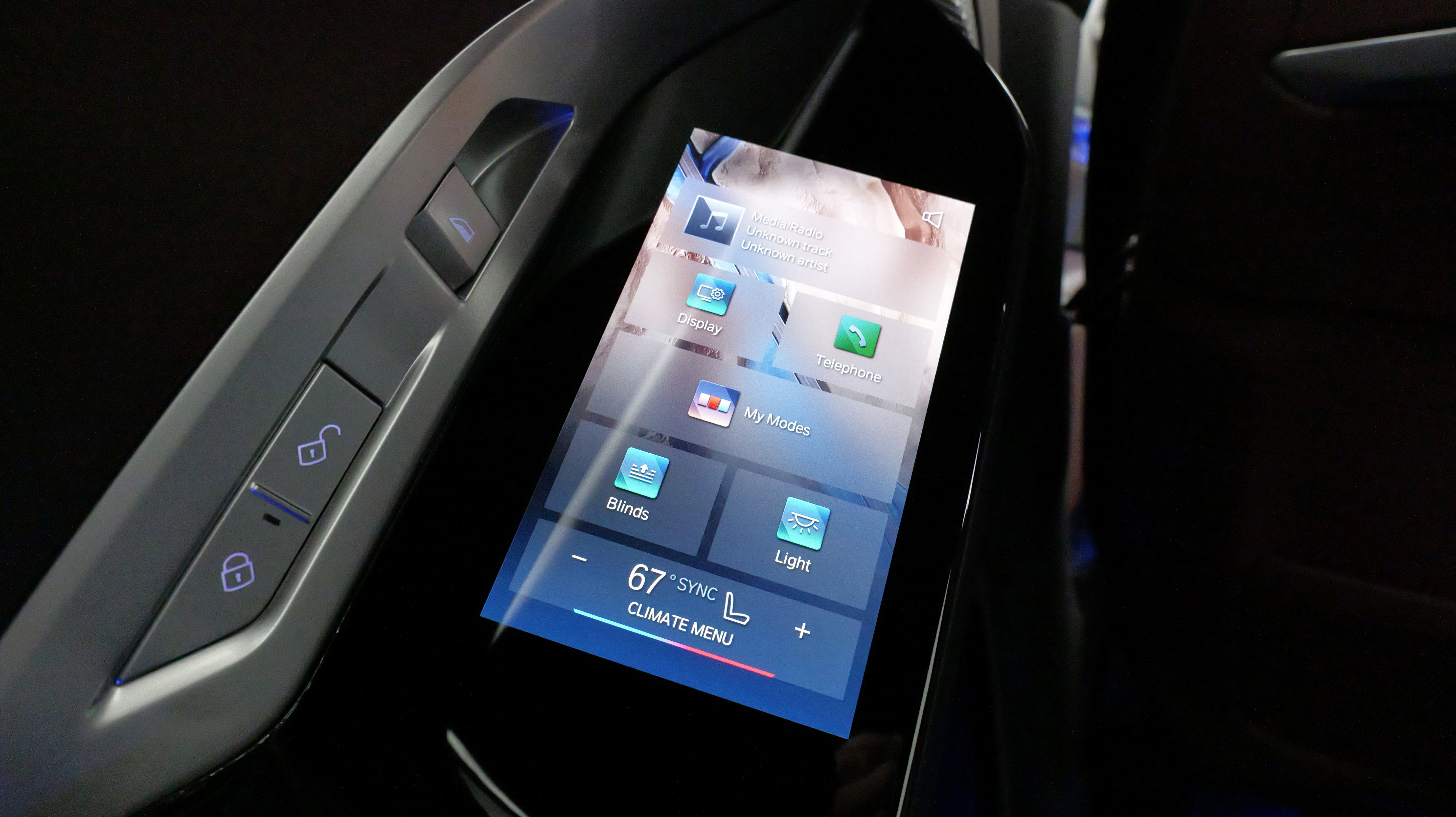 Used 2023 BMW 760i xDrive image 37