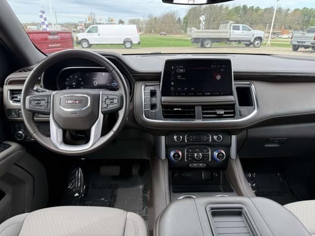 Used 2022 GMC Yukon SLE w/ Gmc Pro Safety Plus Package AWD/4WD image 15
