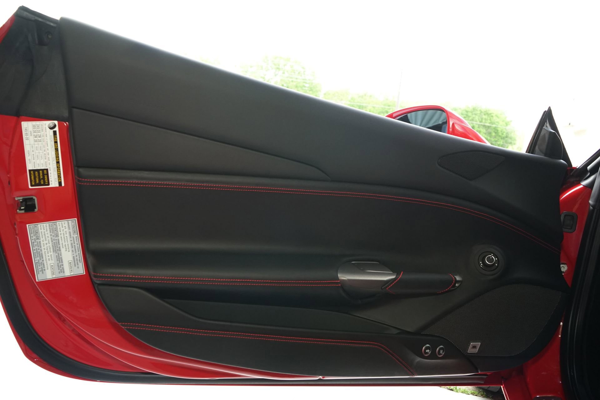 Used 2019 Ferrari 488 GTB image 19