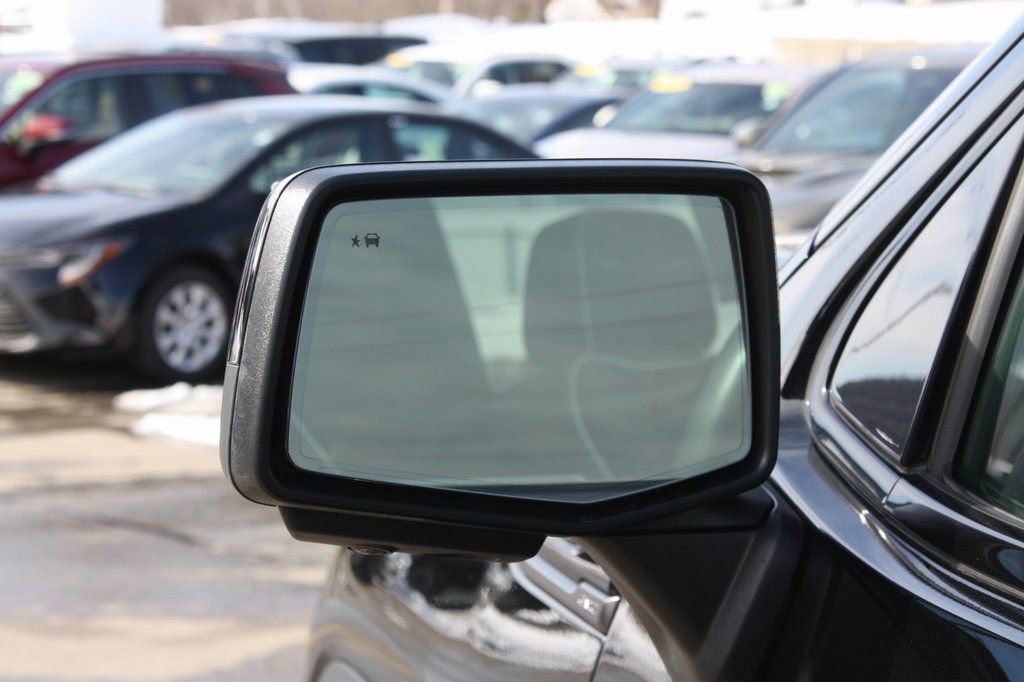 Used 2024 GMC Sierra 1500 AT4X image 7