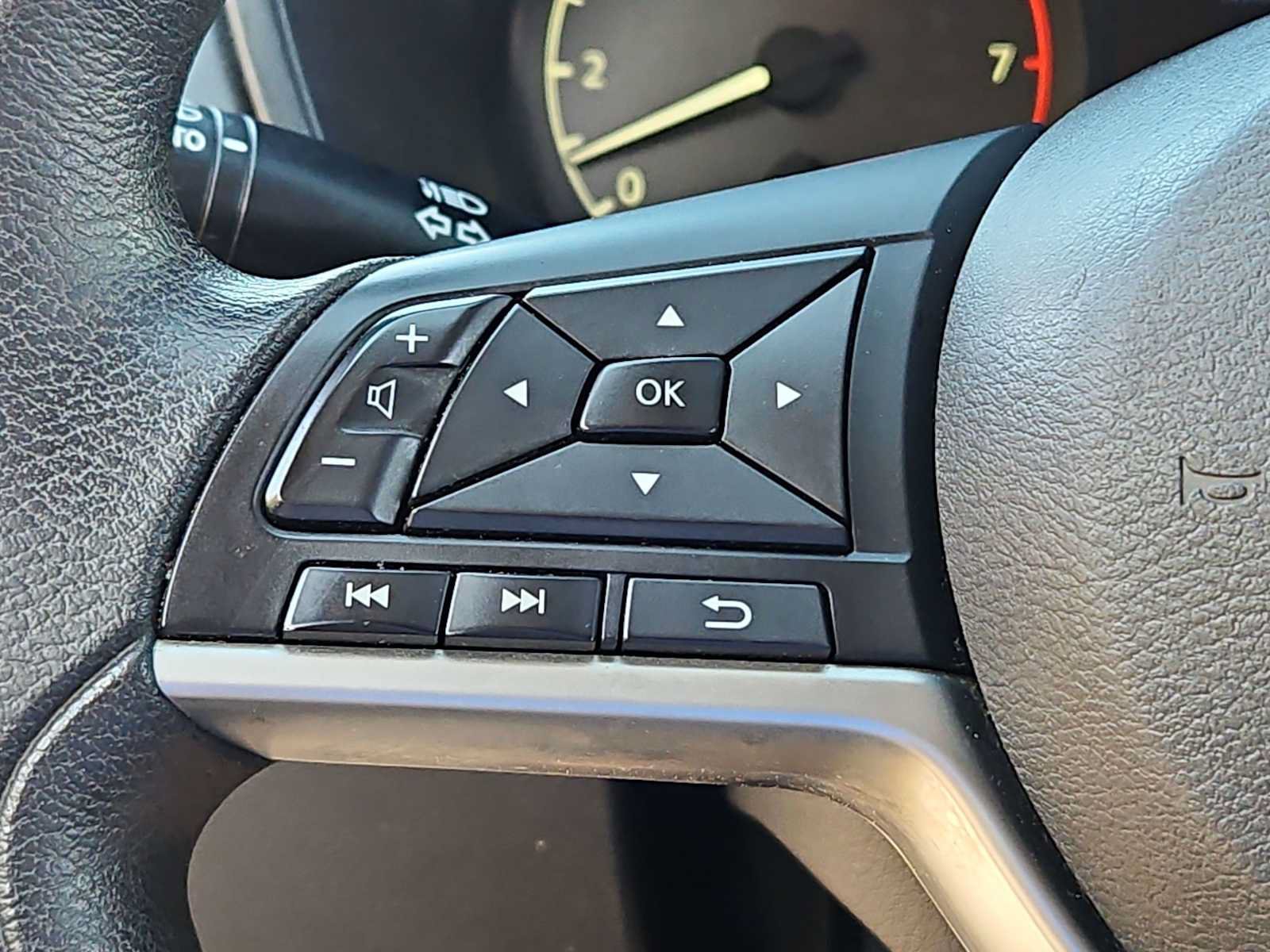 Used 2022 Nissan Altima 2.5 S FWD image 14