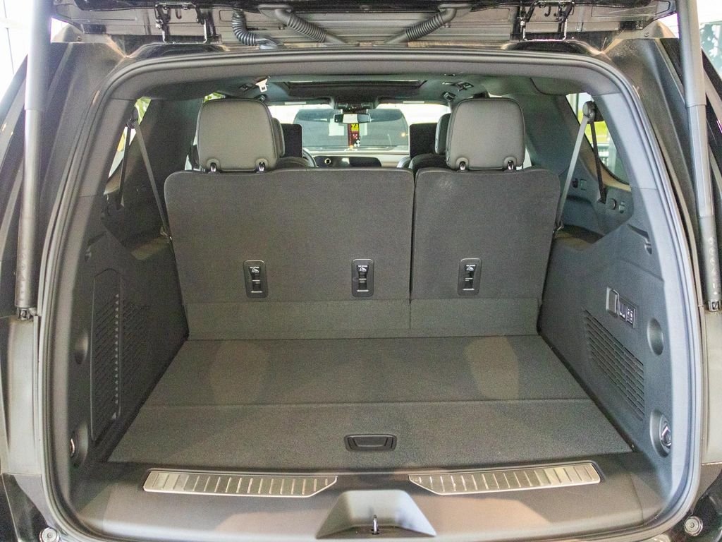 New 2025 Chevrolet Suburban RST w/ RST Capability Package image 12
