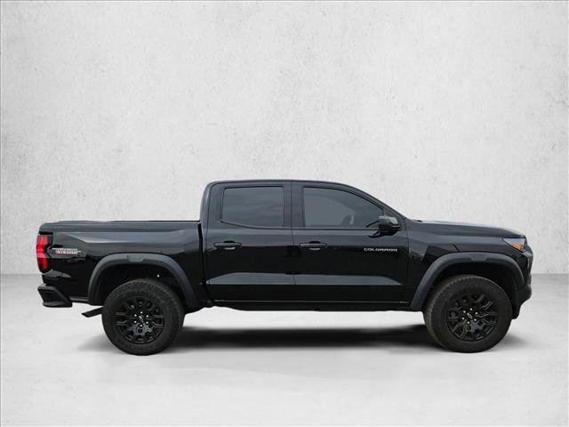 Used 2025 Chevrolet Colorado Trail Boss AWD/4WD image 4