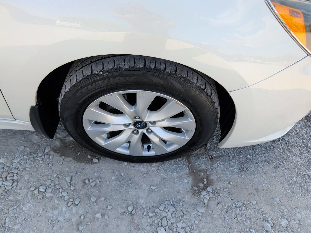 Used 2015 Subaru Legacy 2.5i Premium image 17