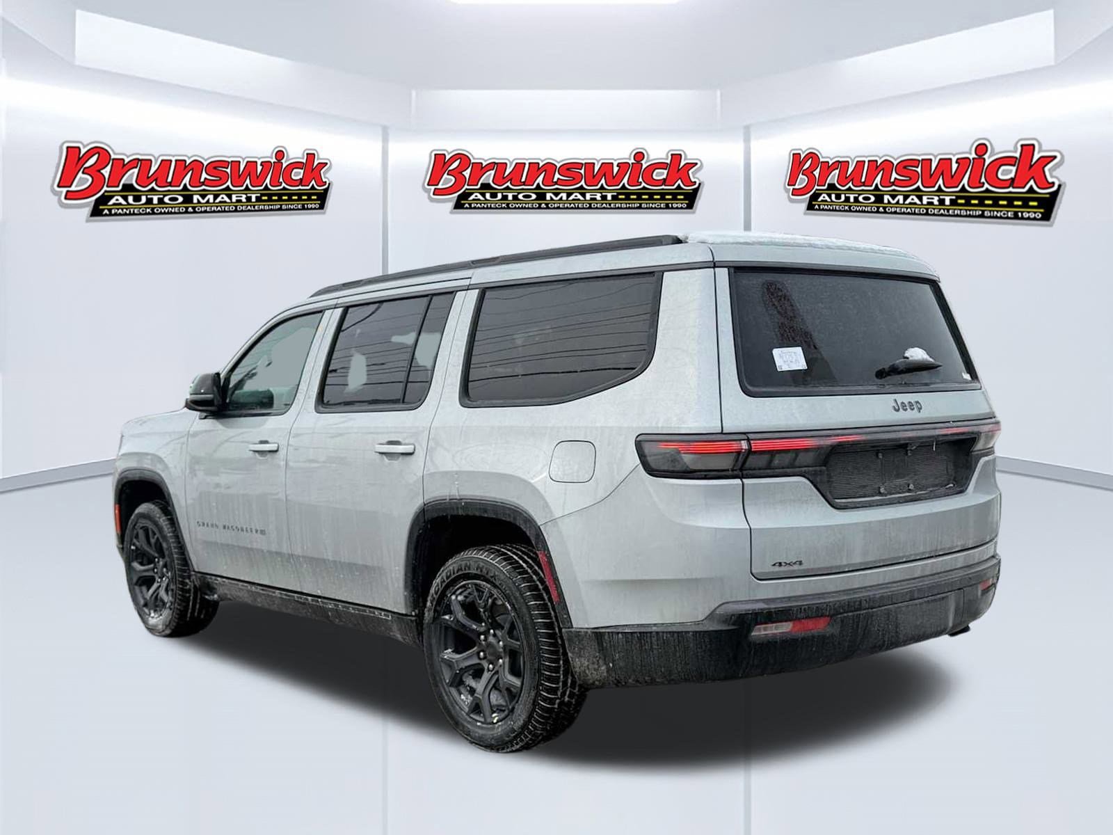 New 2026 Jeep Grand Wagoneer Limited w/ Premium Group II AWD/4WD image 4