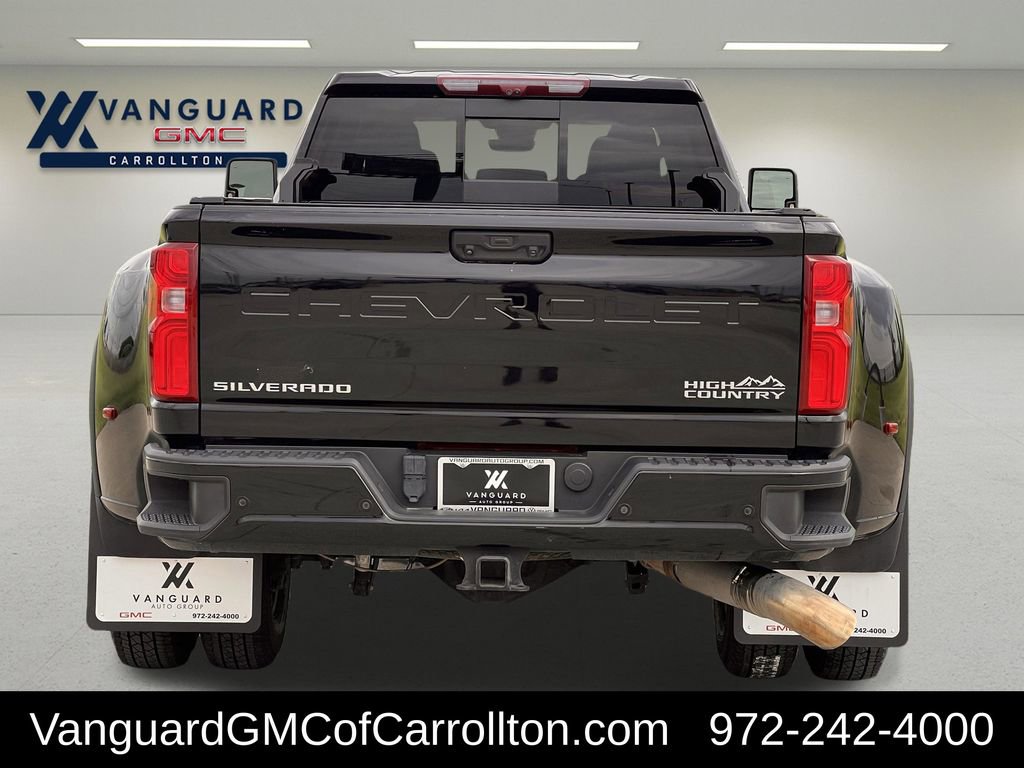 Used 2024 Chevrolet Silverado 3500 High Country w/ High Country Premium Package AWD/4WD image 4