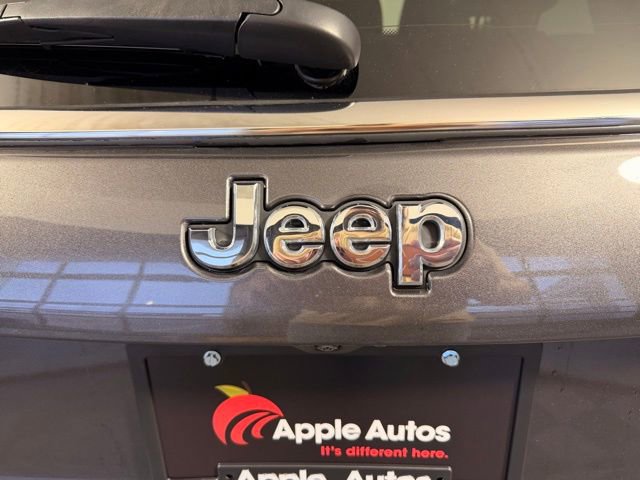 Used 2023 Jeep Compass Latitude image 8