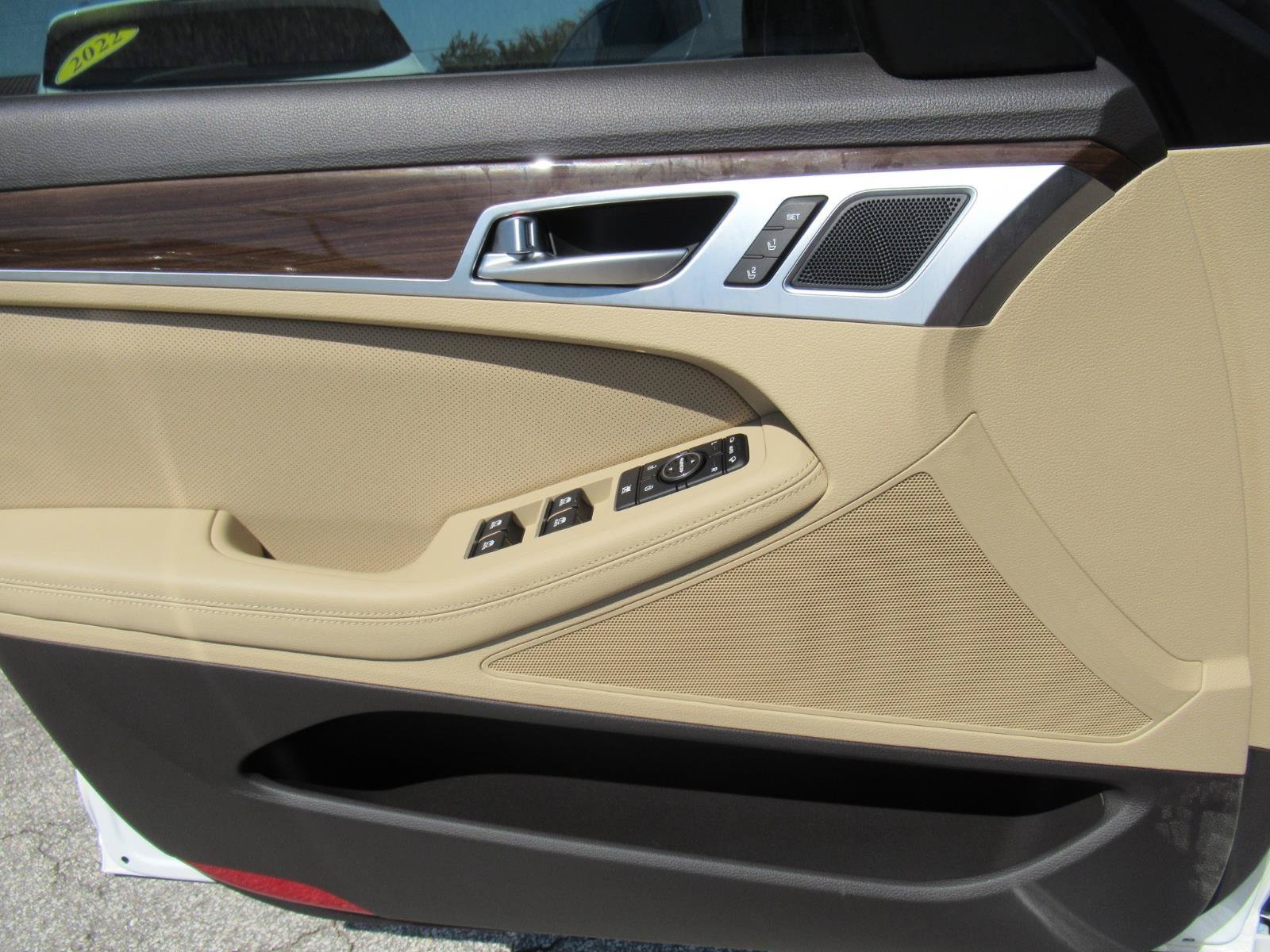 Used 2020 Genesis G80 3.8 RWD image 19