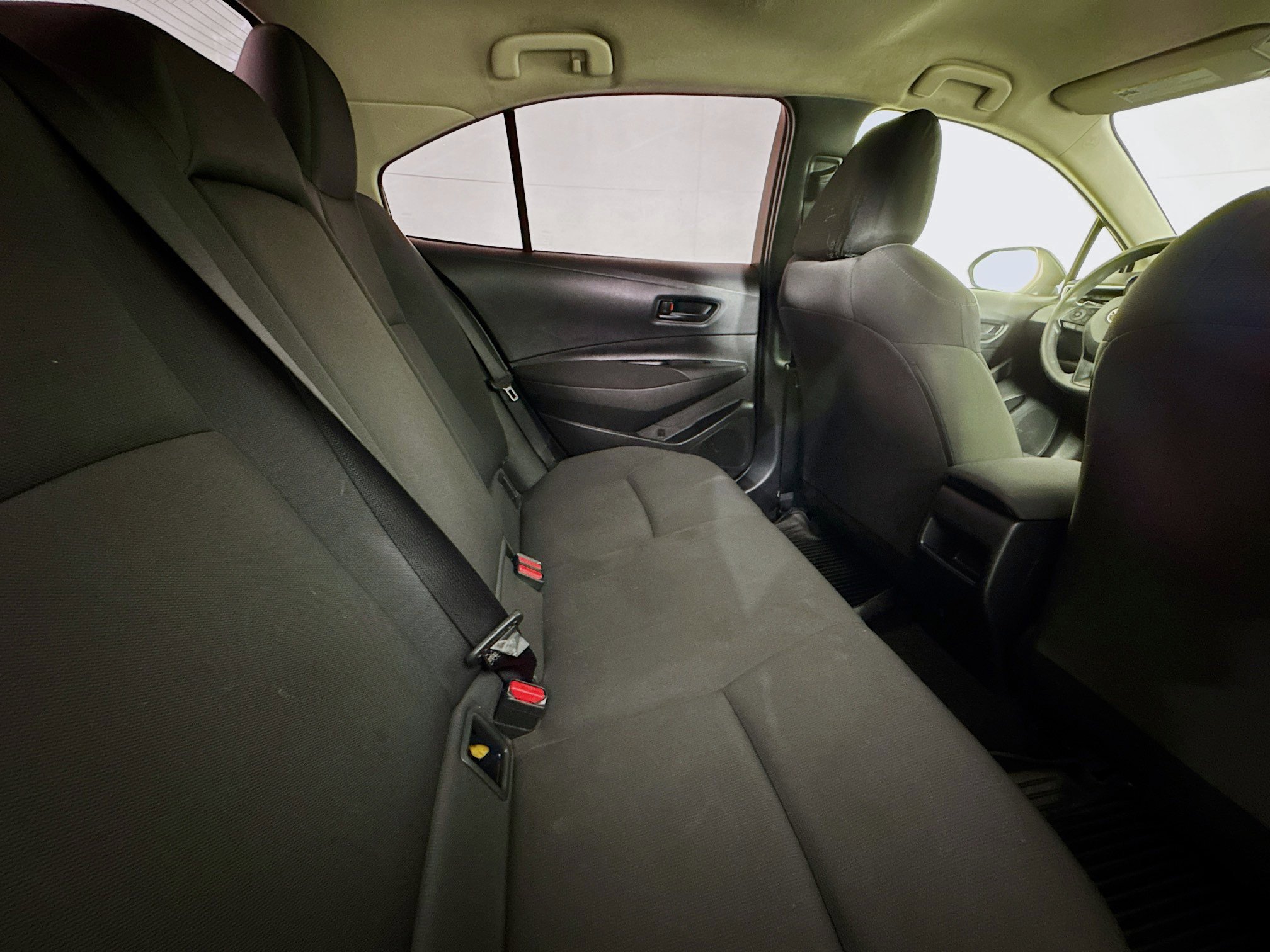 Used 2022 Toyota Corolla LE FWD image 25