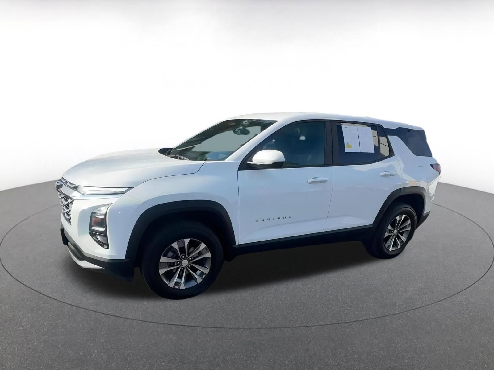 Used 2025 Chevrolet Equinox LT image 8