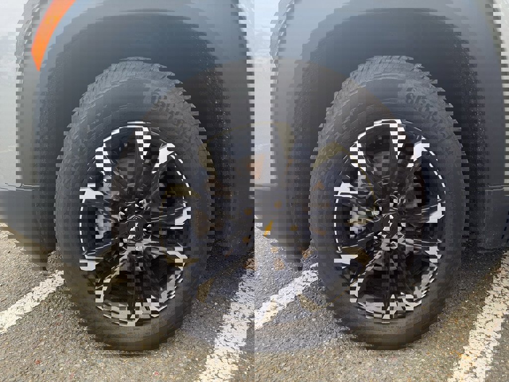 Used 2023 Chevrolet TrailBlazer LT w/ Convenience Package image 2