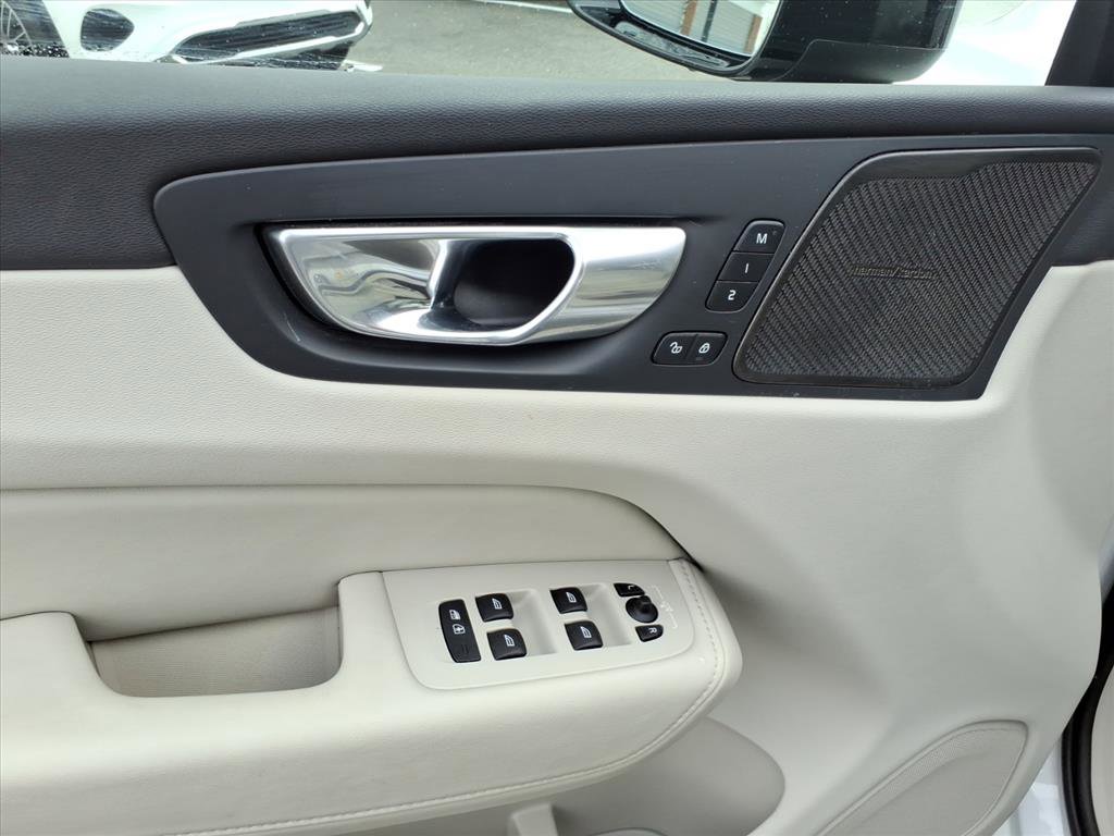 Certified 2024 Volvo XC60 T8 Plus w/ Climate Package image 14