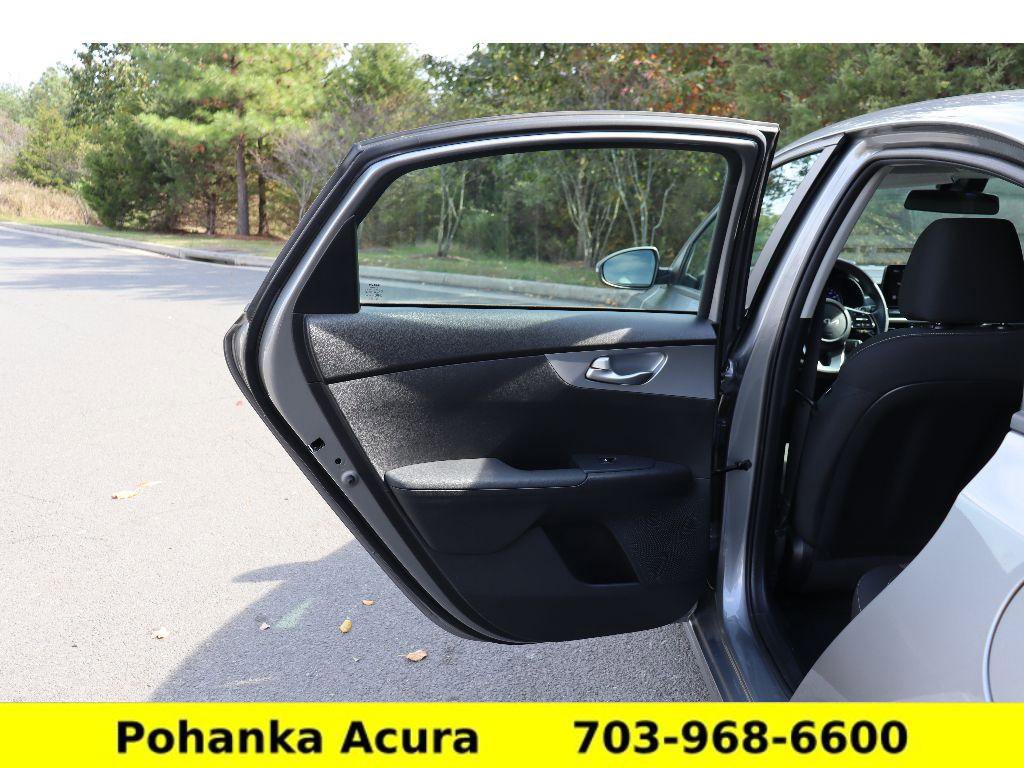 Used 2023 Kia Forte LXS w/ LXS Technology Package image 22