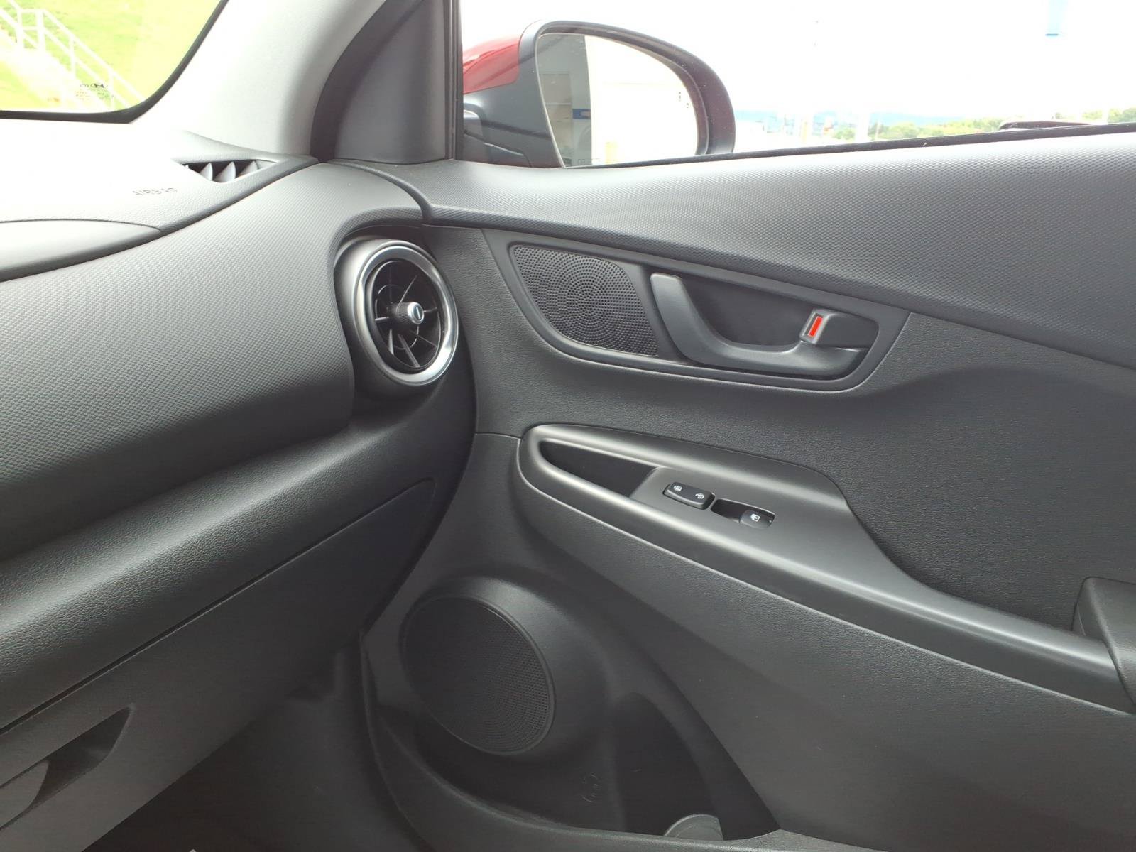 Certified 2023 Hyundai Kona SEL AWD/4WD image 27
