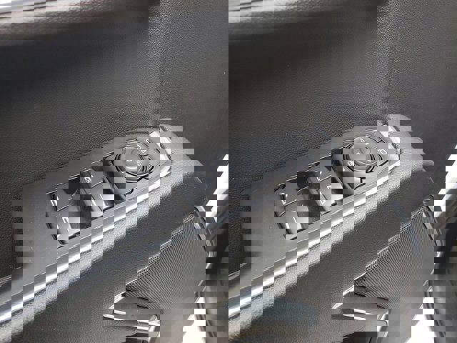 Used 2025 Chevrolet Silverado 1500 LT image 22