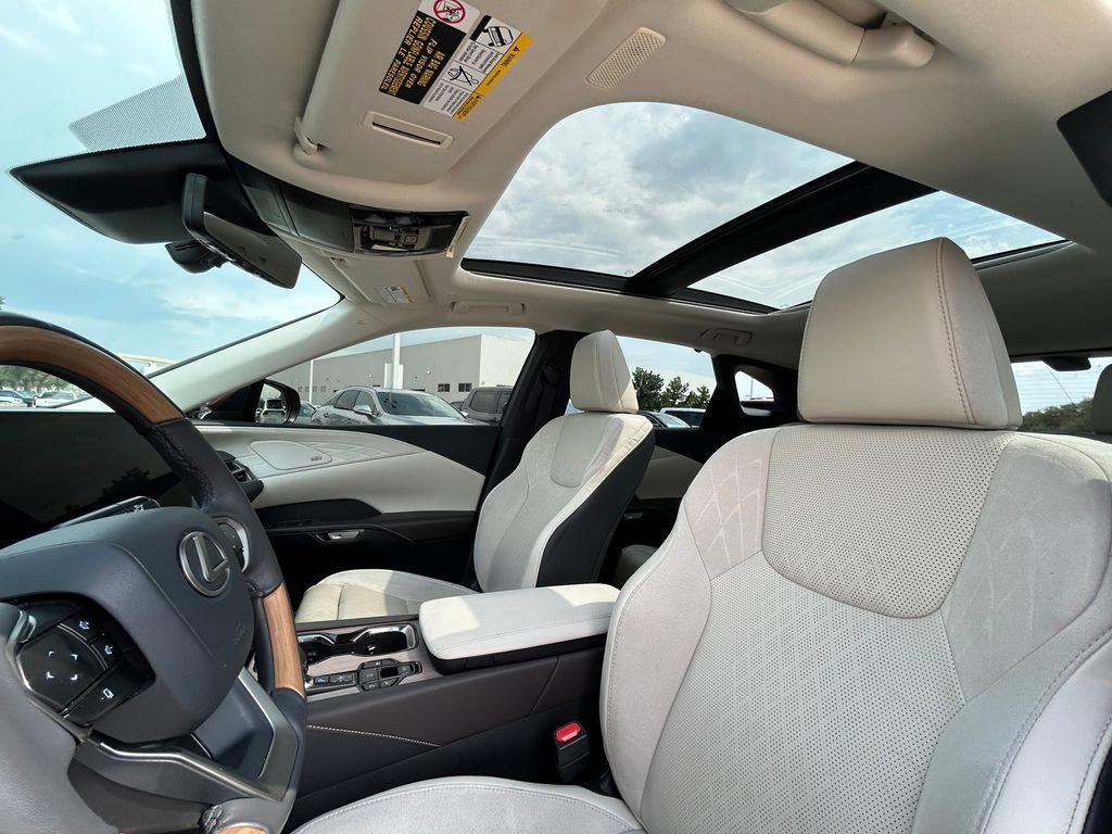 Used 2024 Lexus RX 350 w/ Convenience Package AWD/4WD image 12