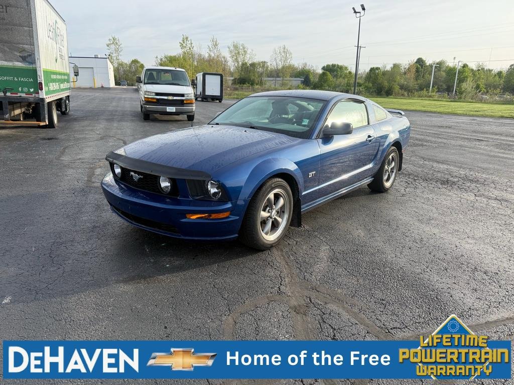 Used 2006 Ford Mustang GT RWD image 2