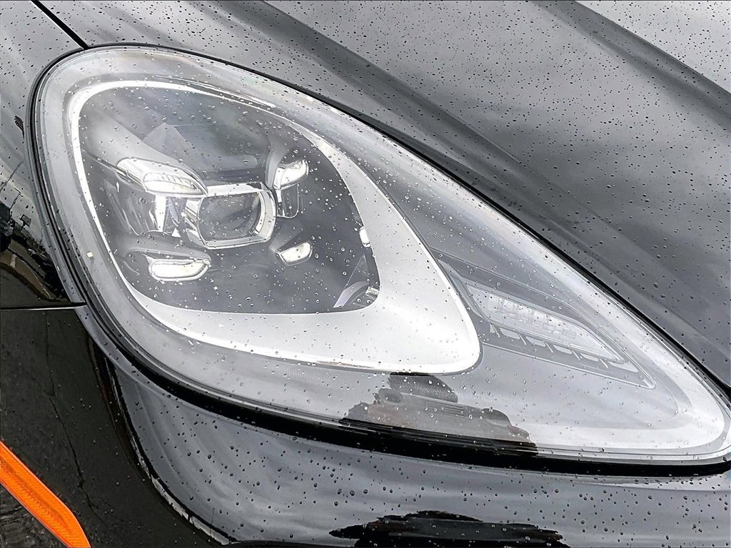 Used 2023 Porsche Cayenne image 12