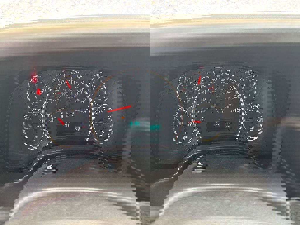 New 2025 Chevrolet Express 2500 w/ Driver Convenience Package RWD image 18