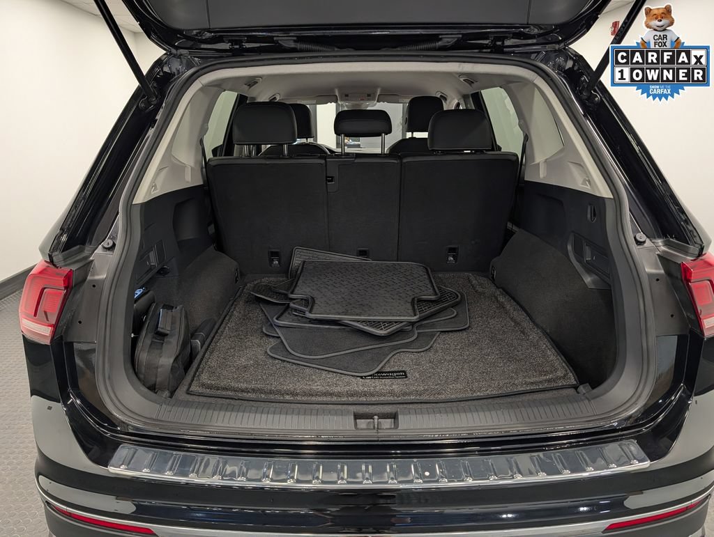 Used 2023 Volkswagen Tiguan SE AWD/4WD image 30