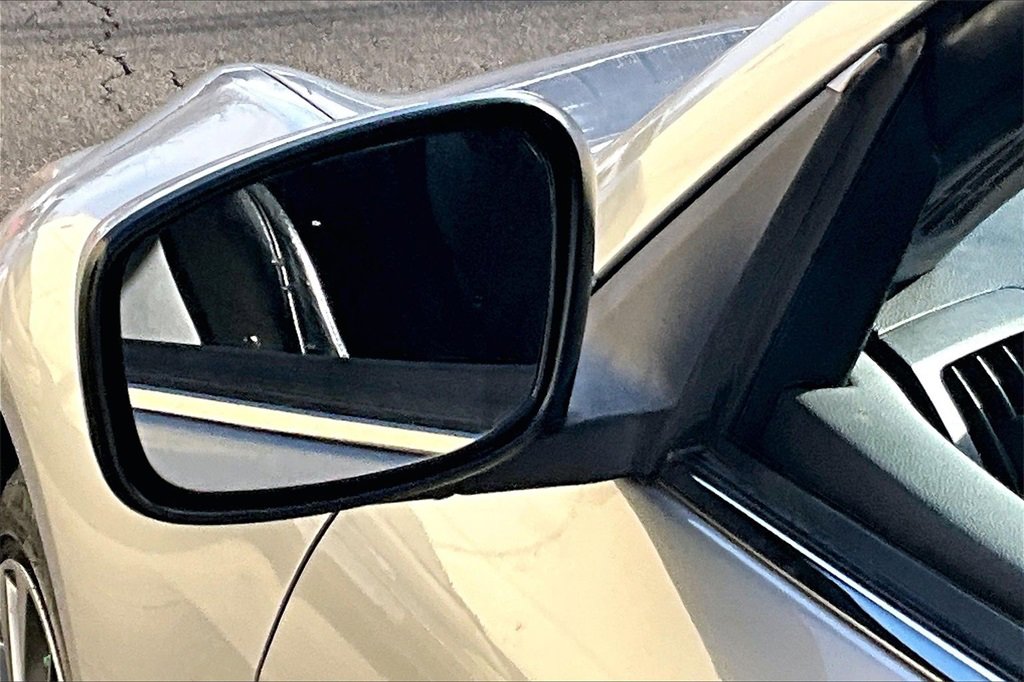 Used 2012 INFINITI G37 Sport w/ Premium Pkg image 13