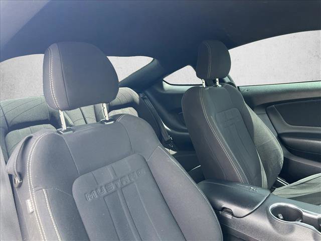 Used 2020 Ford Mustang Coupe RWD image 24