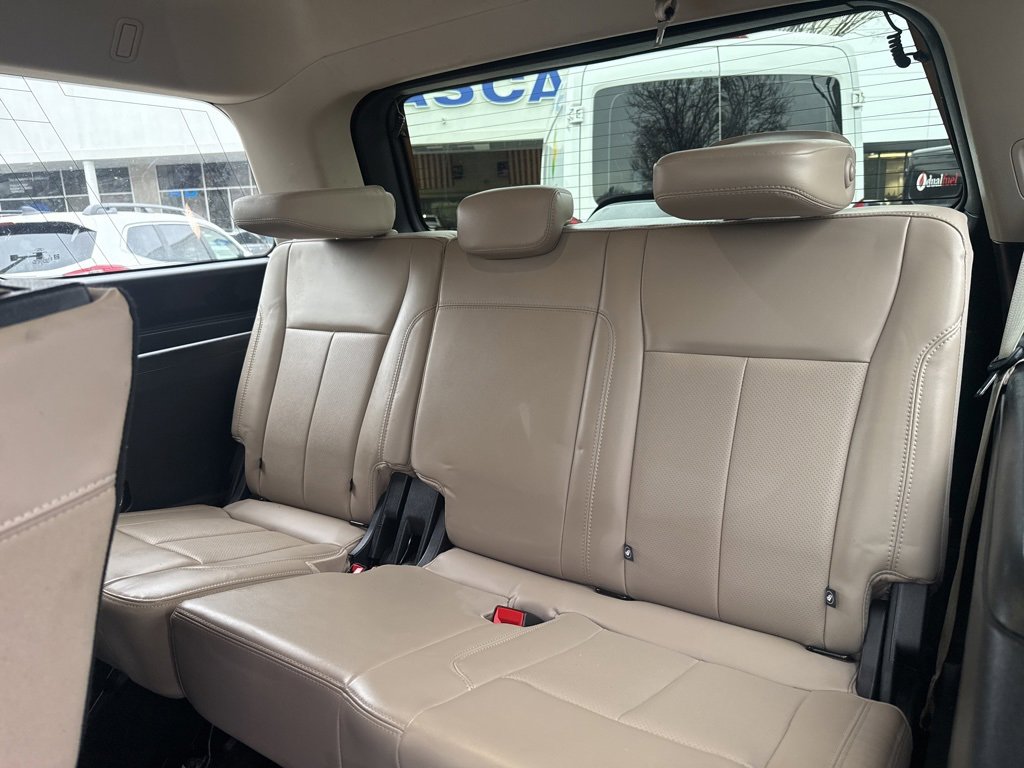 Used 2022 Ford Expedition XLT image 28