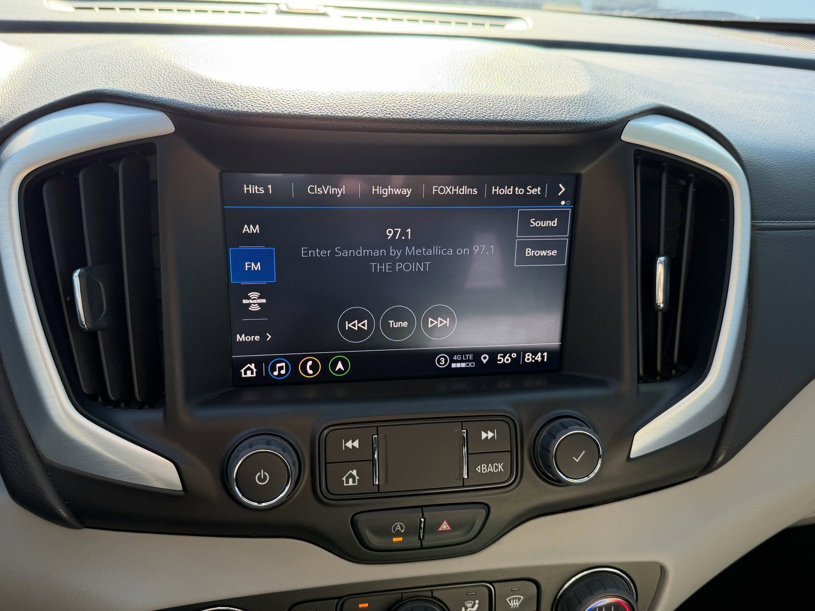 Used 2022 GMC Terrain SLE w/ Driver Convenience Package image 10