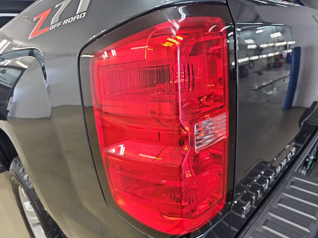 Used 2019 Chevrolet Silverado 1500 LT w/ All Star Edition AWD/4WD image 39