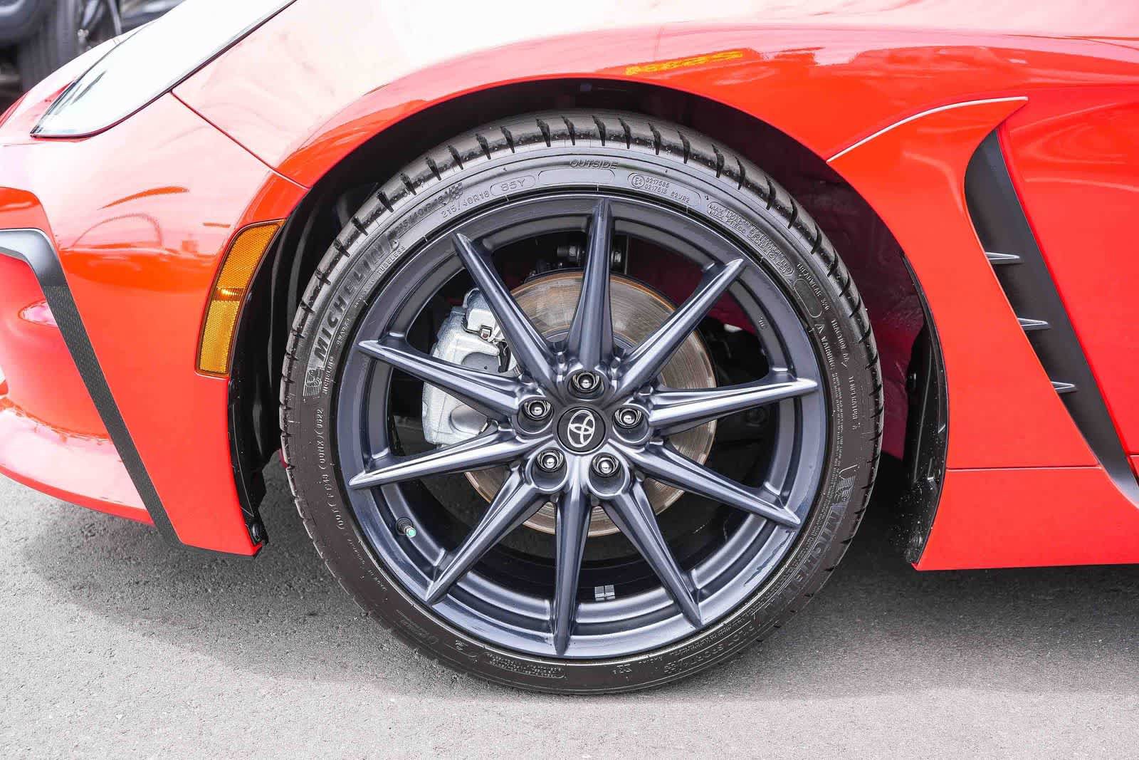 Used 2023 Toyota GR86 Premium RWD image 11