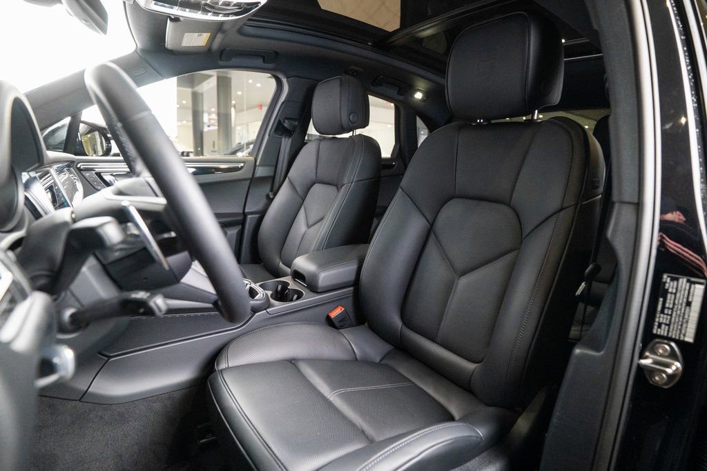 New 2026 Porsche Macan S AWD/4WD image 5