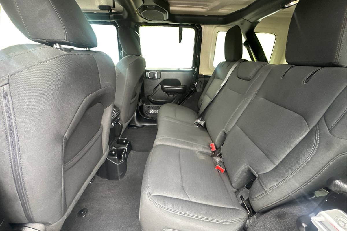 Used 2020 Jeep Wrangler Unlimited Sport image 10