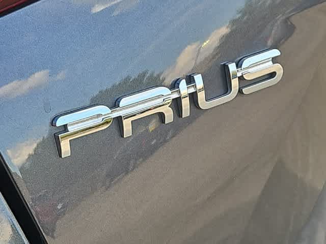 Used 2022 Toyota Prius LE FWD image 11