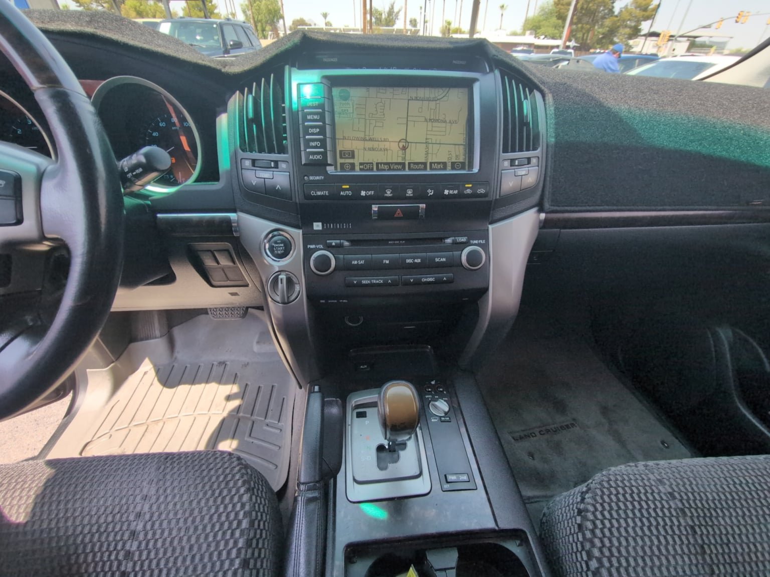 Used 2008 Toyota Land Cruiser w/ Upgrade Pkg AWD/4WD image 15