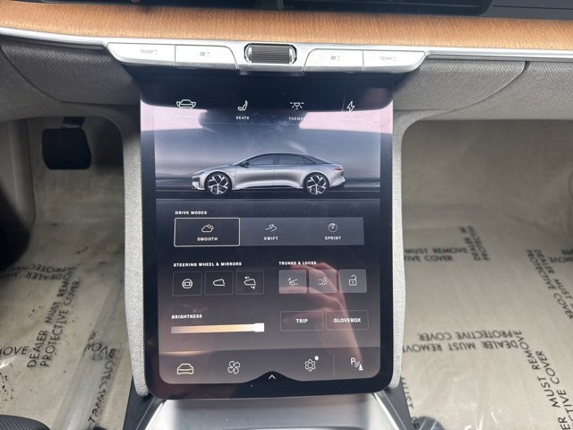 Used 2024 Lucid Air Touring image 19
