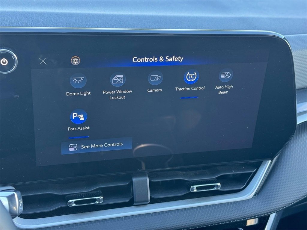 Used 2025 Chevrolet Equinox LT image 23