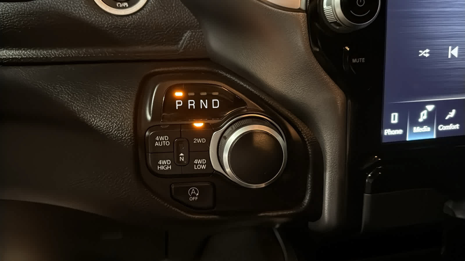 Used 2024 RAM 1500 Big Horn AWD/4WD image 17