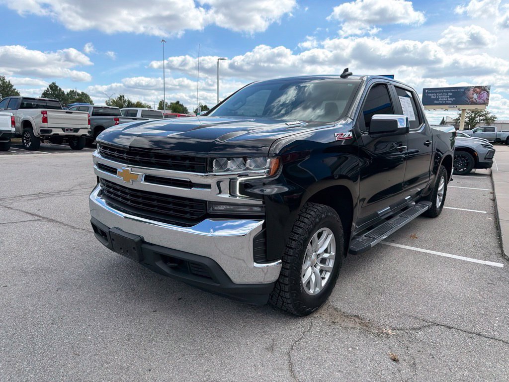 Used 2021 Chevrolet Silverado 1500 LT w/ Diesel Off-Road Package AWD/4WD image 7