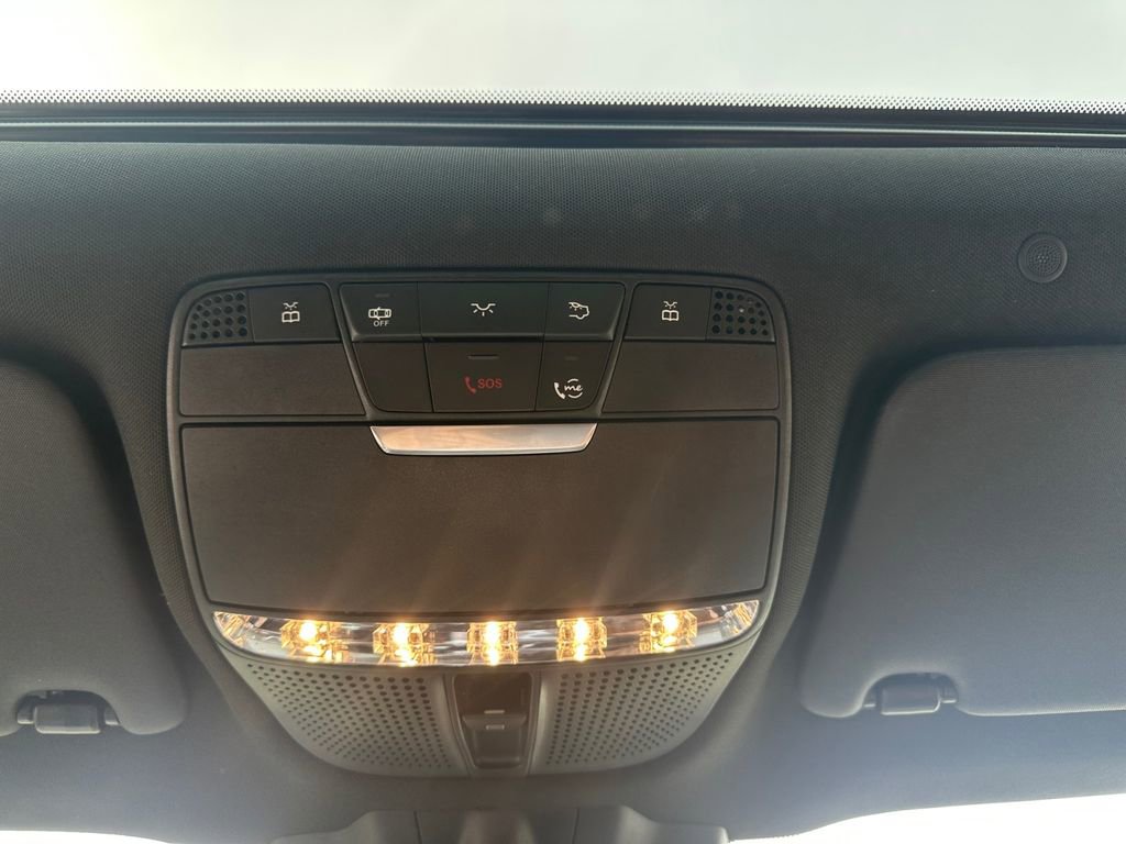 Used 2023 Mercedes-Benz GLC 300 4MATIC Coupe image 27