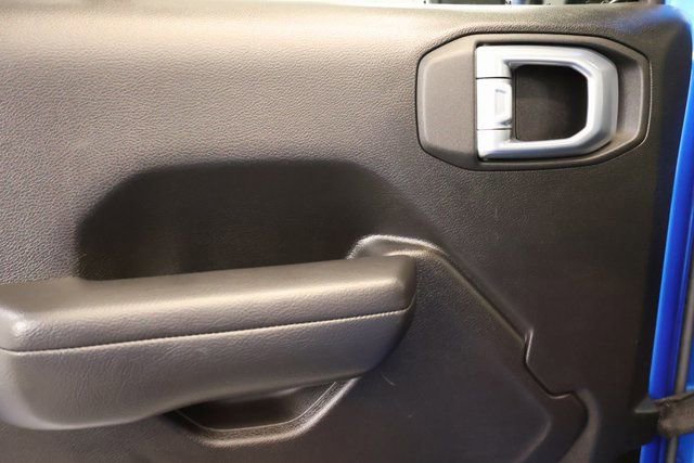 Used 2022 Jeep Gladiator Rubicon w/ Trailer Tow Package image 29