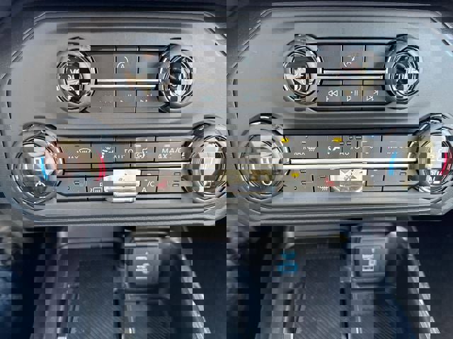 New 2025 Ford Bronco Big Bend image 19