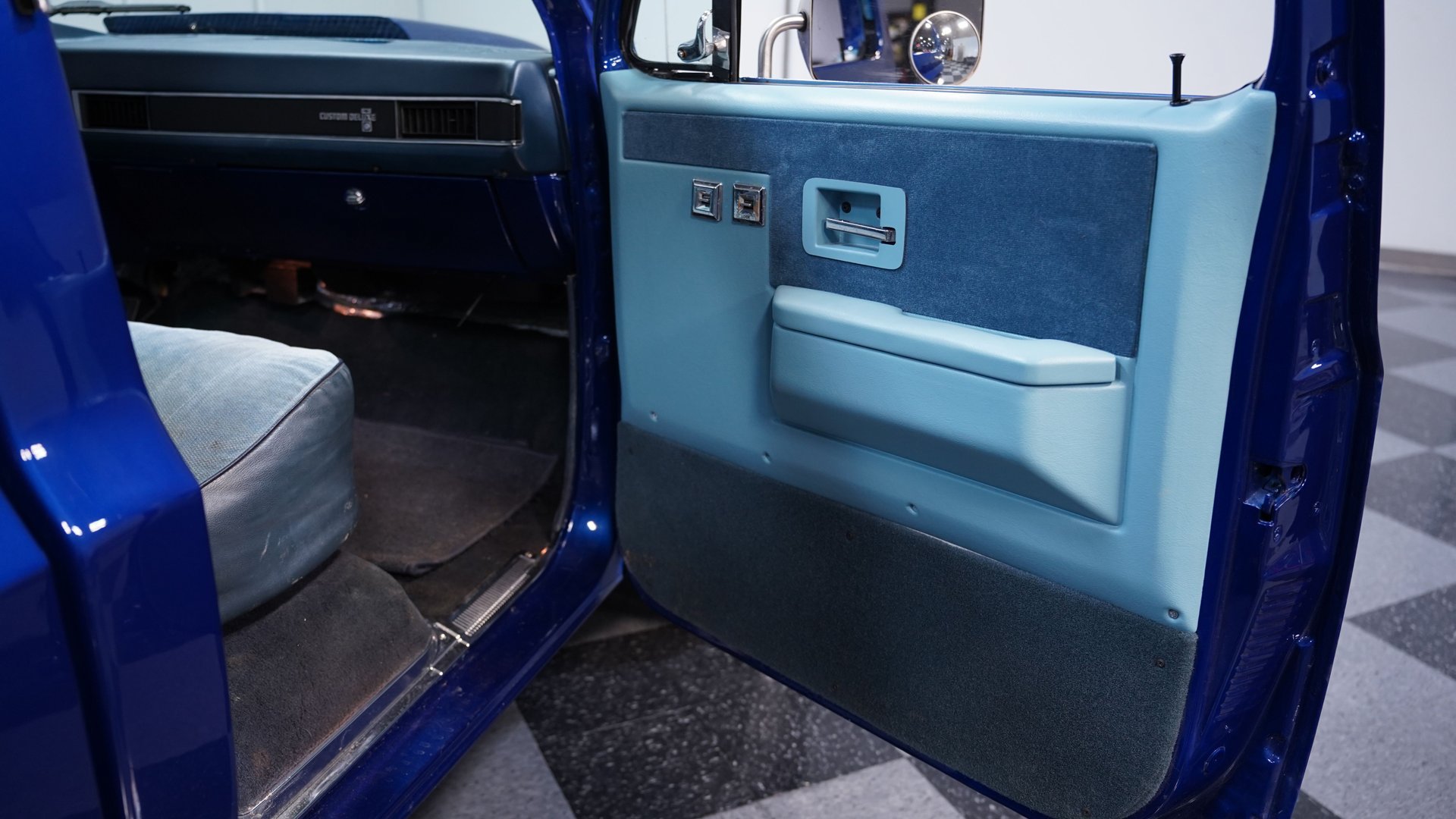 Used 1987 GMC Sierra 1500 2WD Regular Cab image 38