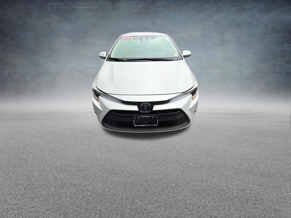 Used 2024 Toyota Corolla LE FWD image 9